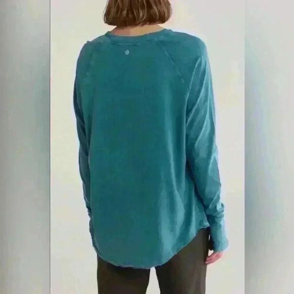 Z by ZELLA- VINTAGE WASH RELAXED LONG SLEEVE TEE IN TEAL SEAGATE, Medium - Picture 2 of 9